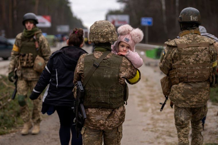 Зображення посту: Україна повернула з окупованого Маріуполя родину військового ЗСУ