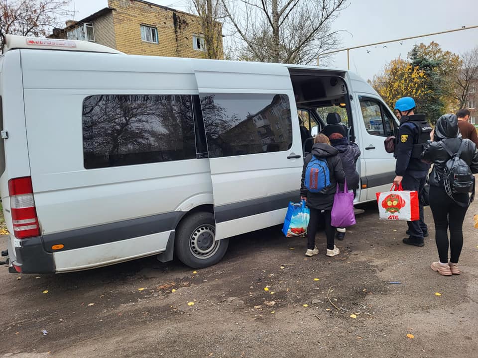 Зображення посту: Росіяни обстріляли авто волонтерів біля Покровська – є поранені