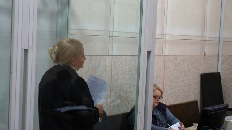 Стаття: У Хмельницькому голову маріупольської МСЕК випустили під заставу