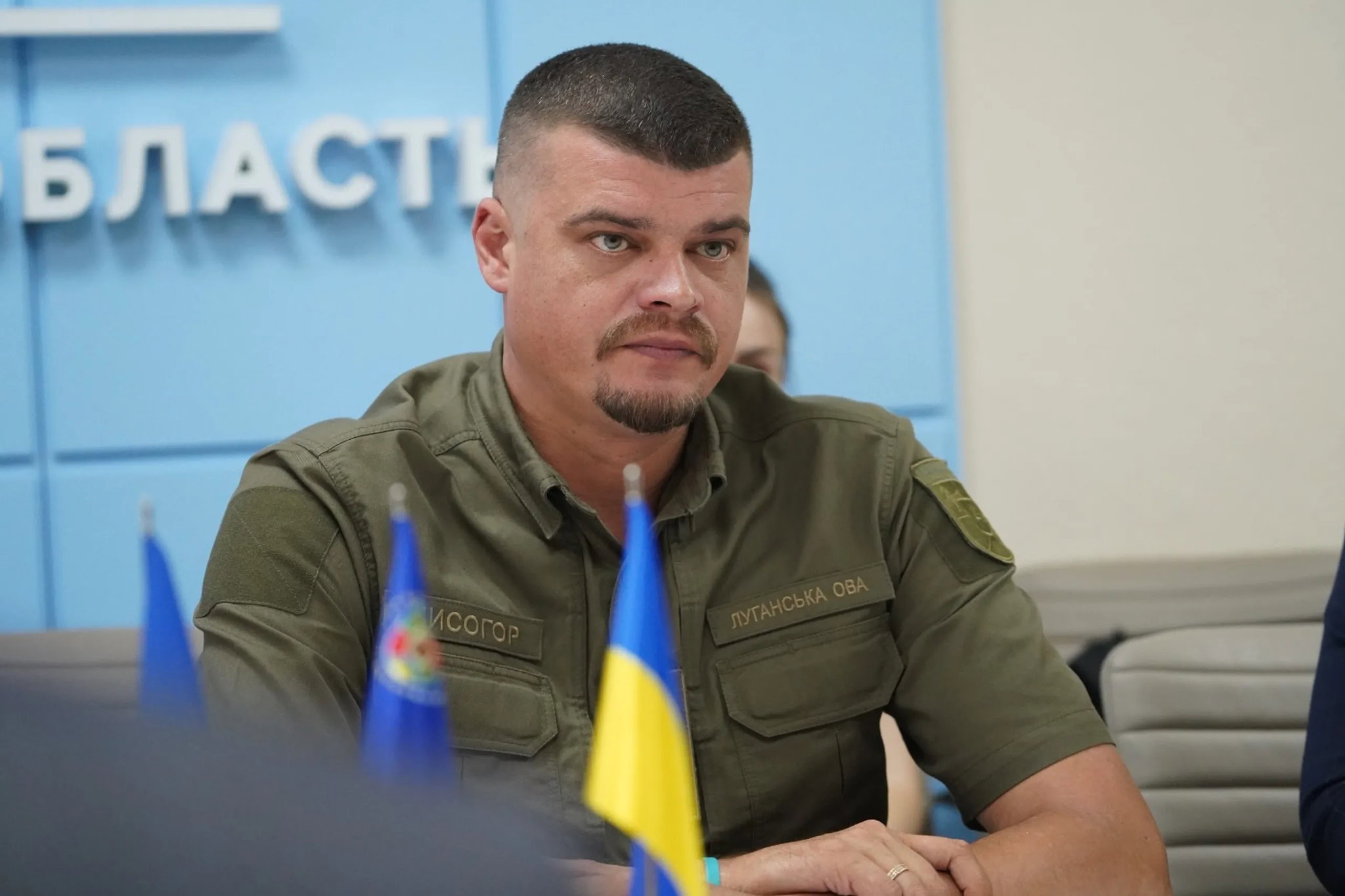 Стаття: Зарплатня керівника Луганської ОВА у листопаді перевищила 200 тисяч гривень