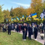 Зображення посту: У Дніпрі встановили меморіал на честь захисника Маріуполя Віталія Пороніка
