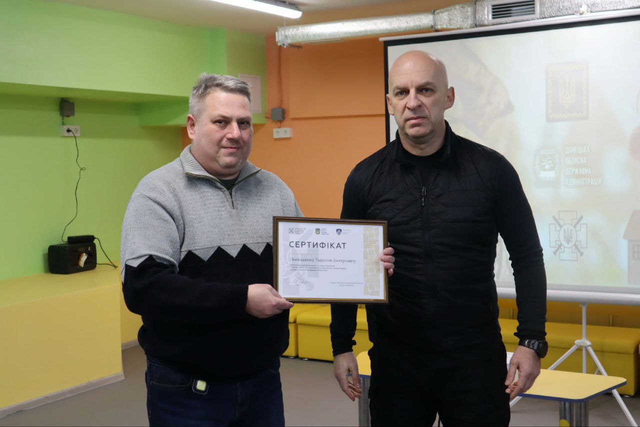 Зображення посту: Ветерани-переселенці з Донеччини отримали десять сертифікатів на житло