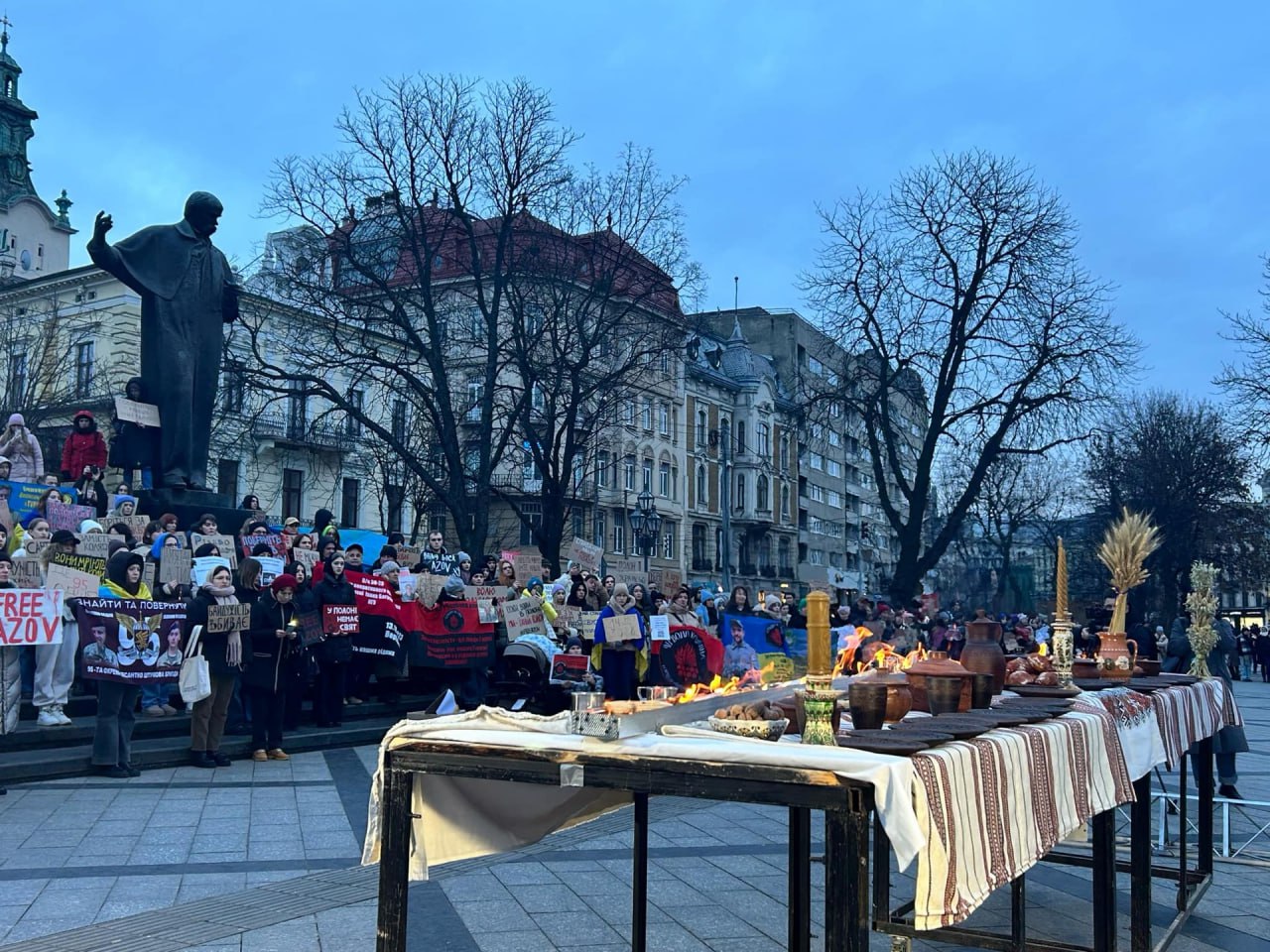 Стаття: Третє Різдво у полоні: у Львові пройшла акція на підтримку військовополонених та зниклих безвісти