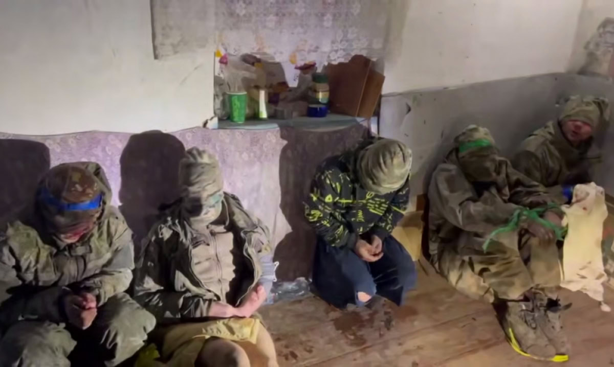 Стаття: ЗСУ взяли в полон ще п’ятьох російських окупантів на Покровському напрямку