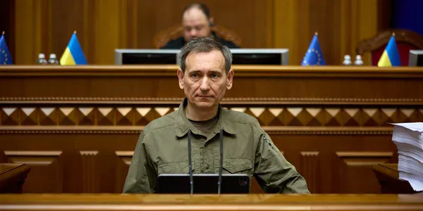 Стаття: Веніславський: Без підтримки США, Україна має «запас міцності» на пів року