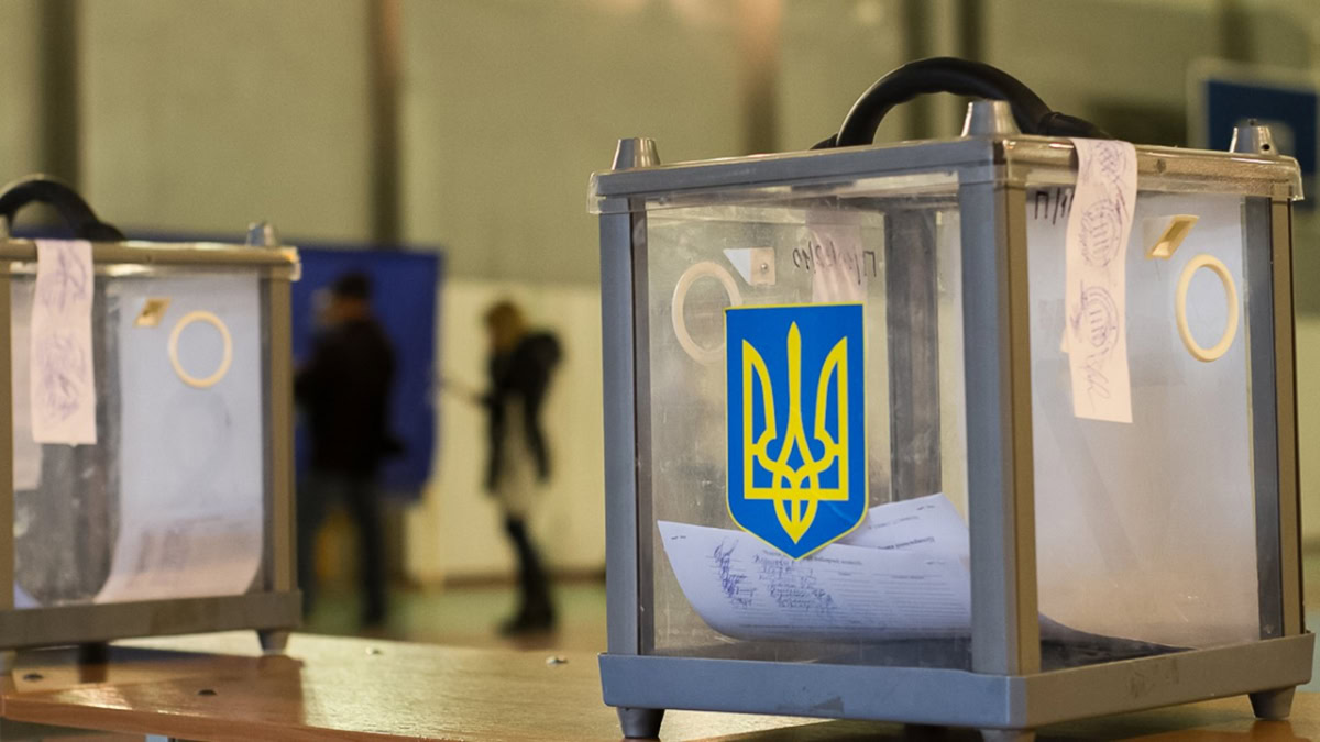 Зображення посту: «Політики в очікуванні»: коли в Україні можливі вибори?