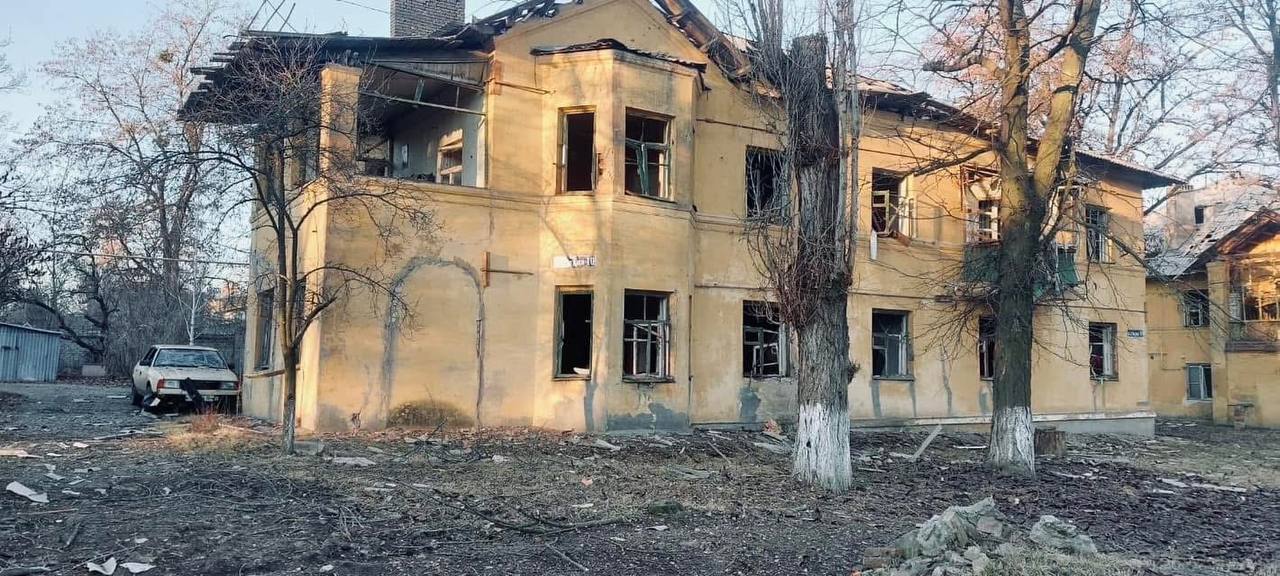 Стаття: Росіяни вдарили по Донеччині: 12 постраждалих, серед них діти