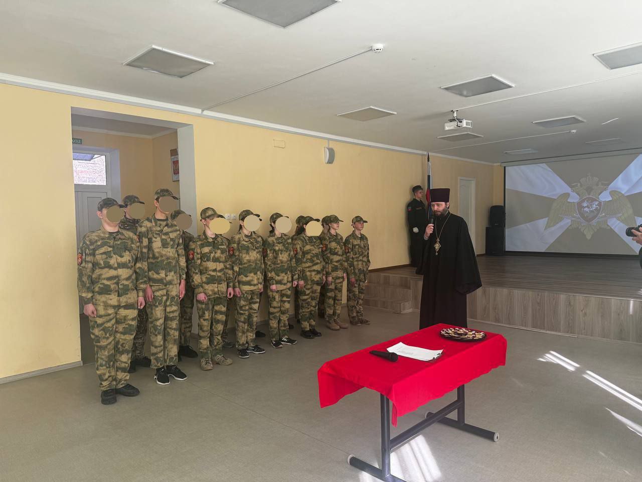 Зображення посту: У Бердянську школярів змусили скласти присягу армії Росії