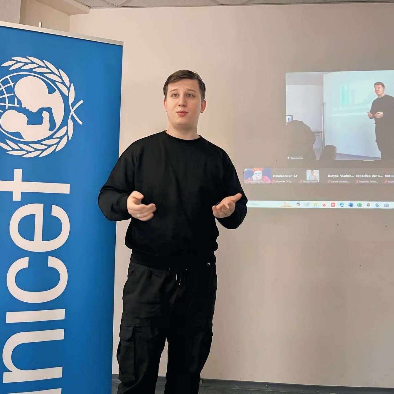 Зображення посту: Молодь обирає Україну: як переселенці дорослішають після виїзду з окупації