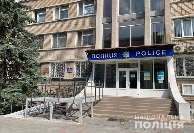 Стаття: Таксиста та колишнього правоохоронця з Бердянська засудили за колабораціонізм