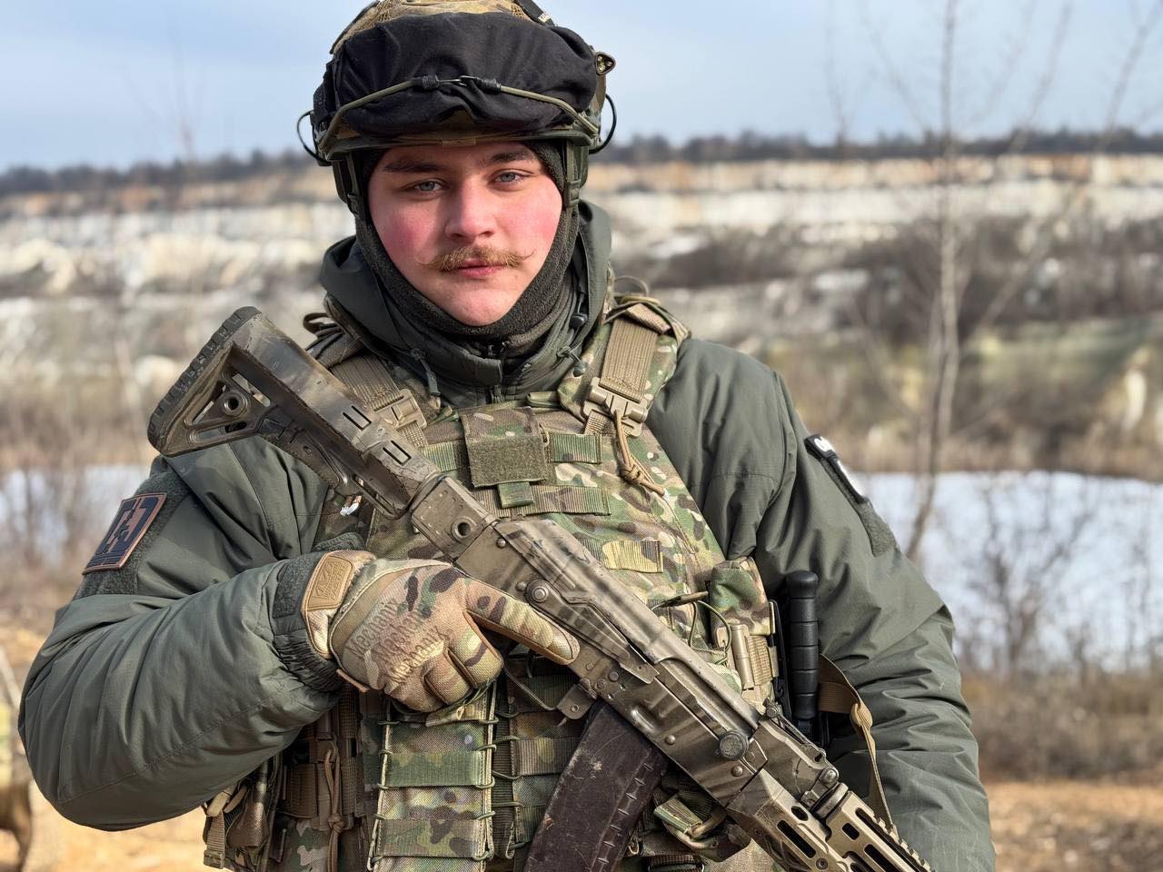 Зображення посту: Поблизу Торецька загинув 22-річний поліцейський зі стрілецького батальйона Дмитро Єфремов