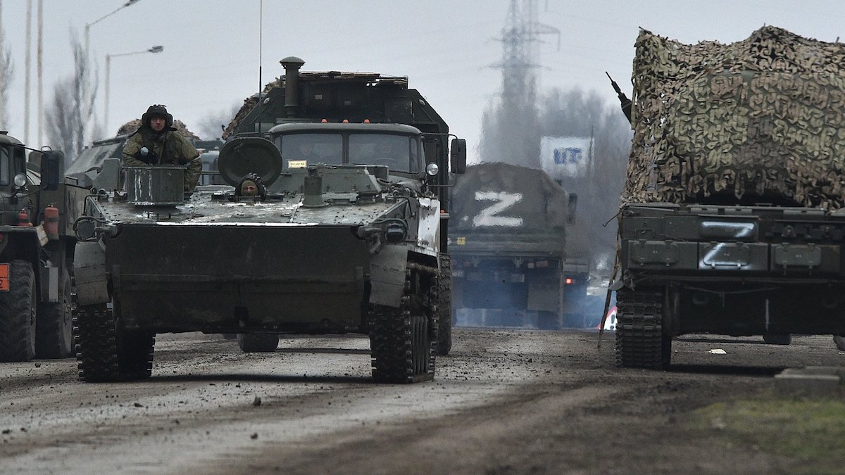 Стаття: Правоохоронці викрили трьох російських військових, які катували подружжя на Луганщині