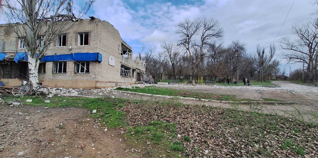 Зображення посту: Росіяни знищили обстрілом відділення «Укрпошти» у Костянтинівці
