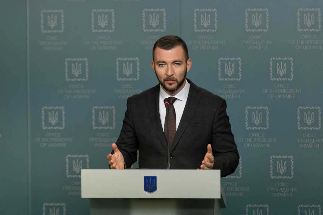 Стаття: Прессекретар Зеленського: Президент не казав про 100 тисяч загиблих військових