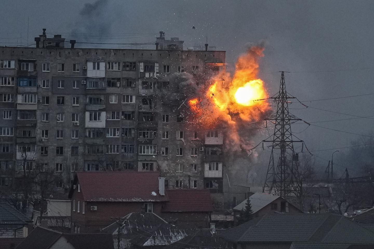 Стаття: В Україні змінять дату окупації Маріуполя на 20 травня 2022 року