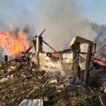 Зображення посту: Окупанти скинули бомбу на житловий будинок в Лиманській громаді: двоє людей загинули, ще одна поранена
