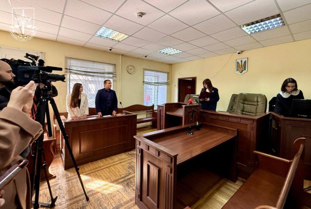 Зображення посту: Янукович отримав другий вирок: 15 років за втечу з України
