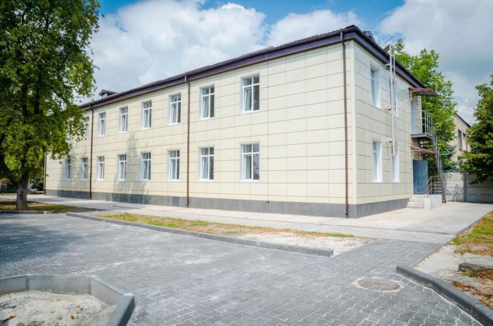 Зображення посту: Уряд спростив передачу приміщень закладів освіти для переселенців