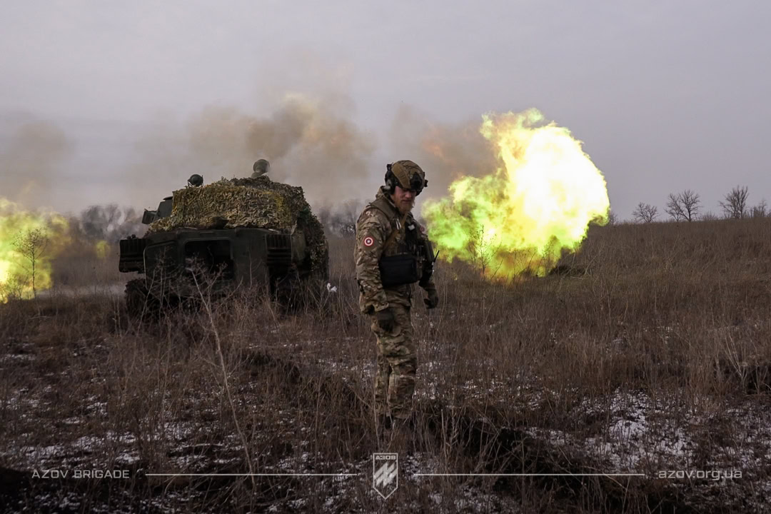 Зображення посту: «Азов» закликає українців в окупації повідомляти про російські війська
