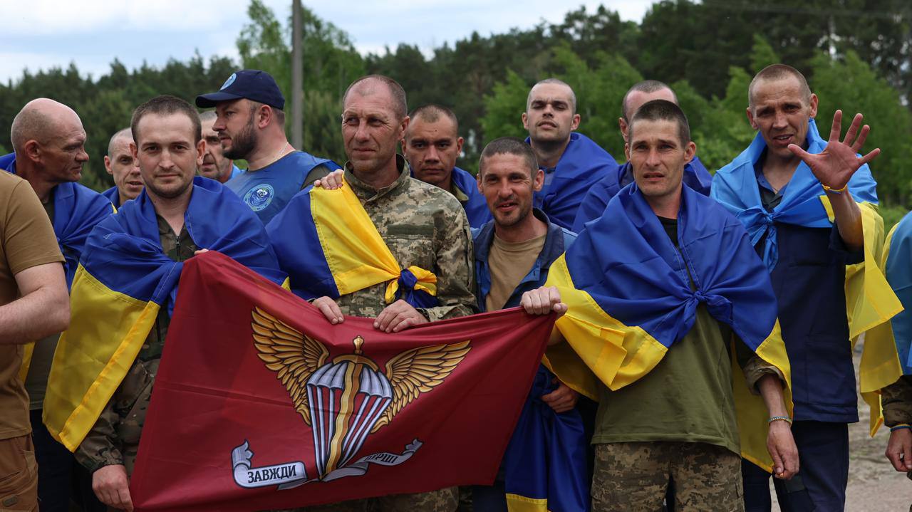 Зображення посту: Україна повернула ще 307 полонених на другий день обміну