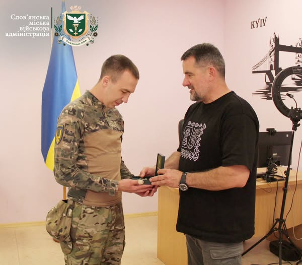 Зображення посту: Захисник Маріуполя повернувся у Слов’янськ після трьох років у російському полоні