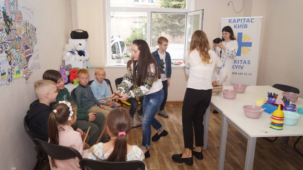 Зображення посту: Новий центр життєстійкості для переселенців з Луганщини запрацював у Києві