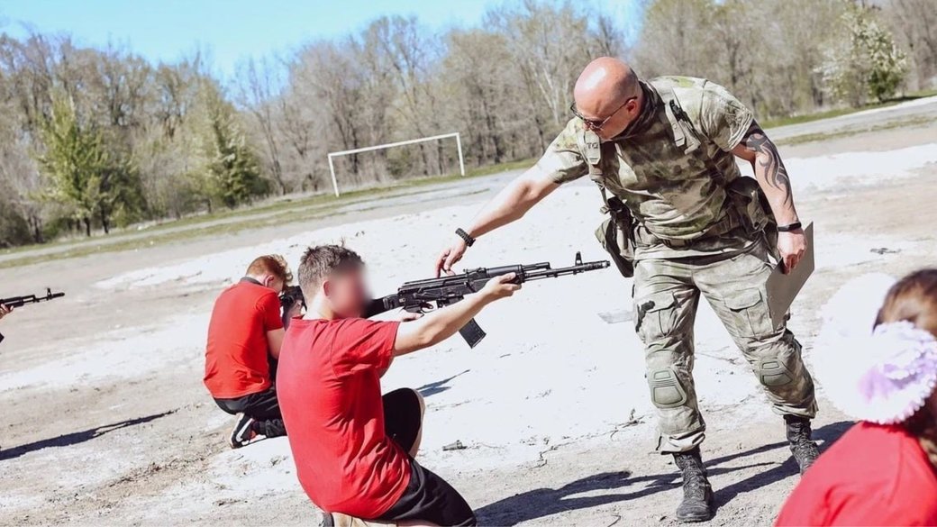 Стаття: 150 дітей з Алчевська відправили на «військове виховання» в Росію