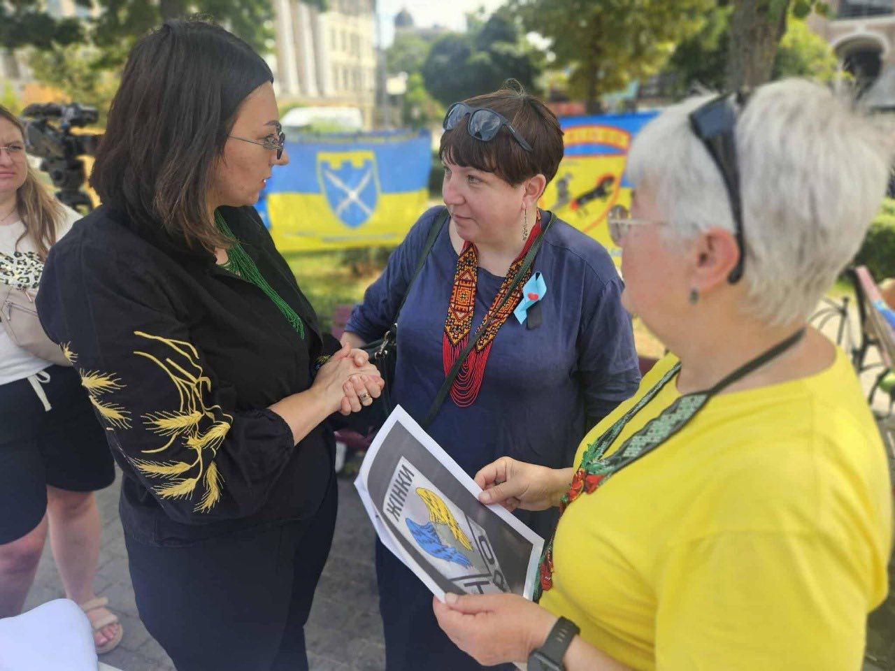 Зображення посту: У Києві стартувала акція «Рушник надії» на підтримку родин полонених