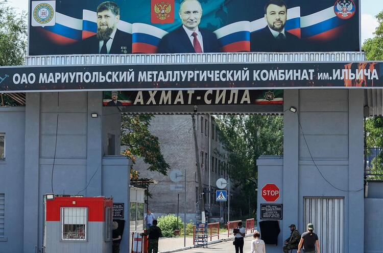 Стаття: На Маріупольському комбінаті Ілліча розбирають цехи та вивозять техніку в РФ