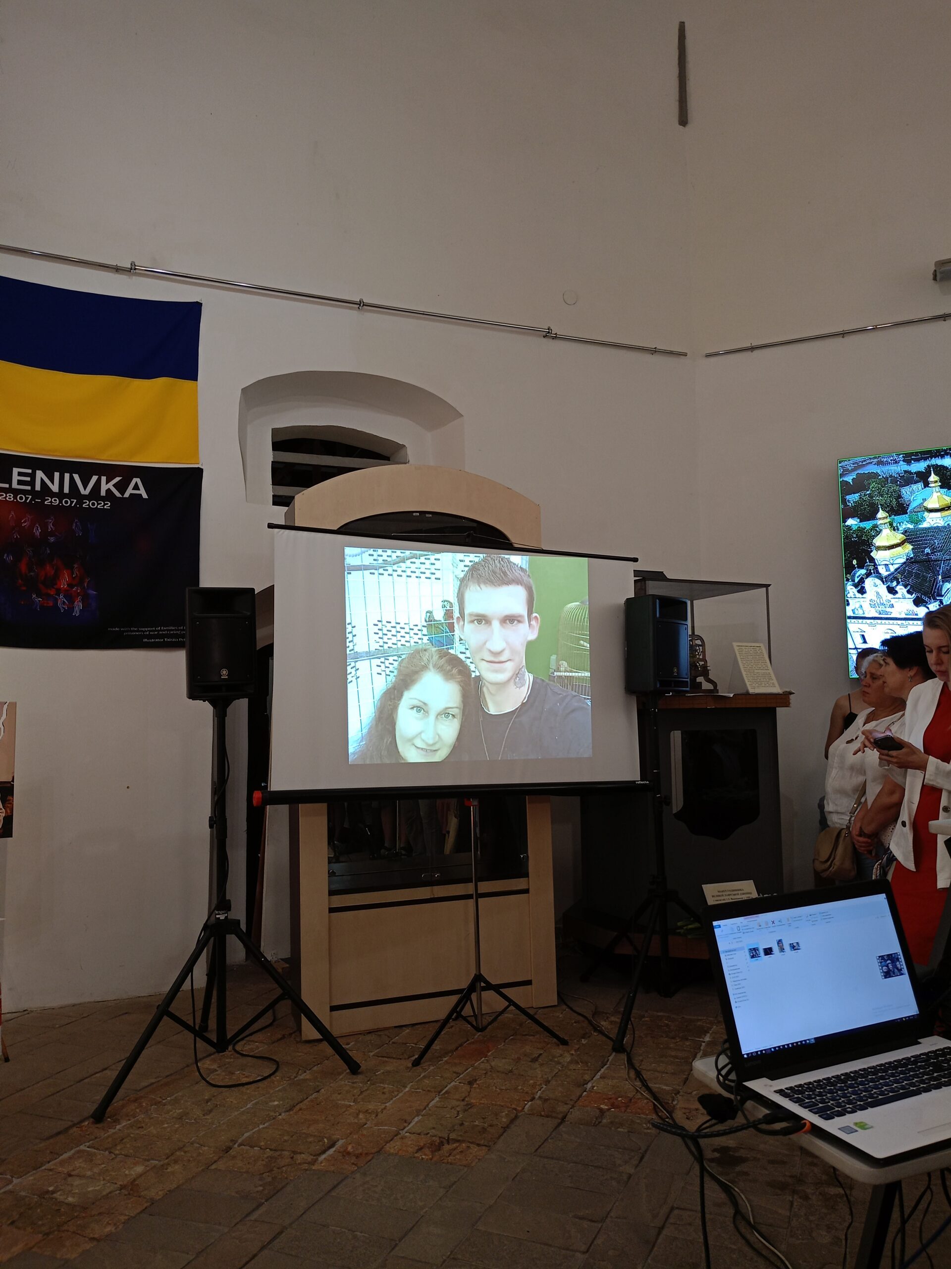Зображення посту: «Трансформувати біль»: мама загиблого азовця відкрила виставку картин у Києві