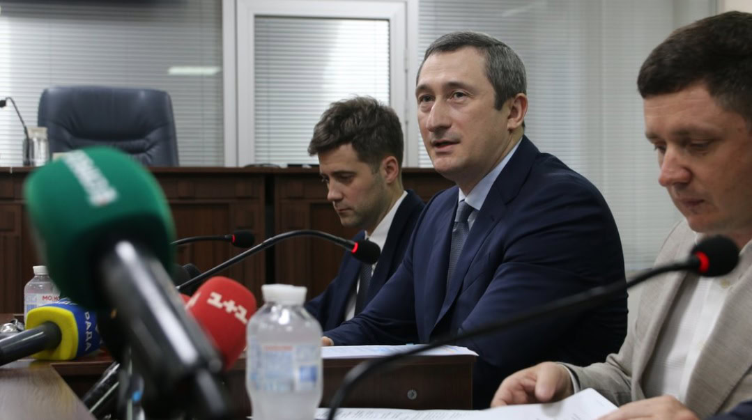 Зображення посту: Суд не відсторонив Олексія Чернишова від посади: він збирає заставу в 120 мільйонів