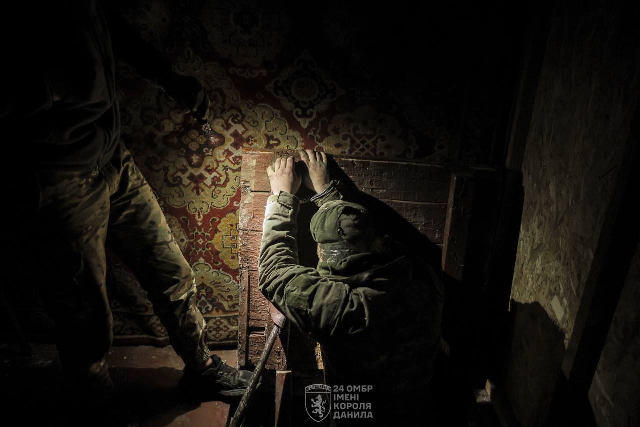 Зображення посту: ЗСУ захопили в полон російських десантників під Часовим Яром