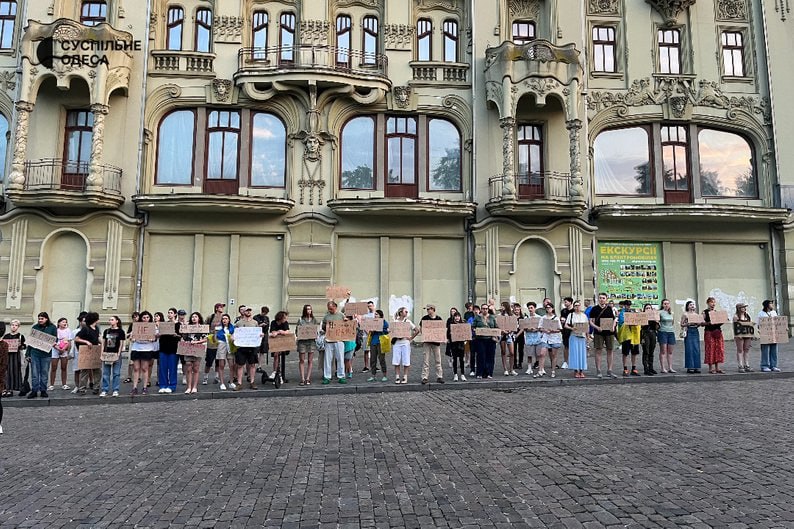 Зображення посту: Зеленський підписав закон, що підпорядковує НАБУ та САП Генпрокурору — Україну попереджають про наслідки