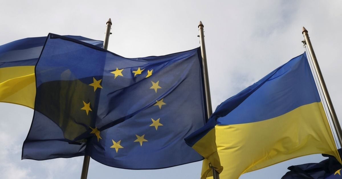 Стаття: ЄС розробляє план використання російських активів для відбудови України