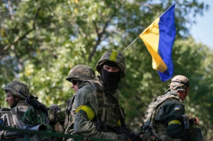 Стаття: На Покровському напрямку взяли в полон двох російських штурмовиків, один з яких провів 26 років за ґратами