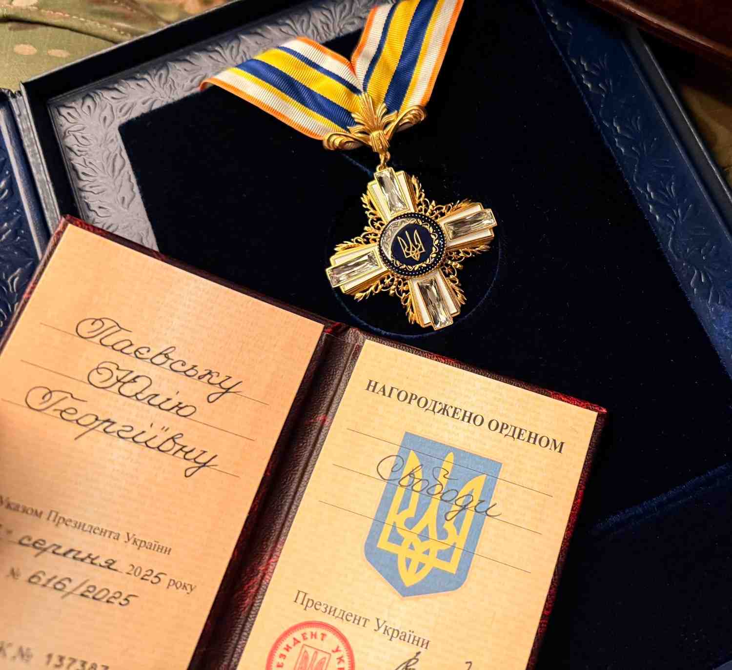 Зображення посту: Захисники Маріуполя «Тайра» та «Вікіпедія» отримали державні нагороди