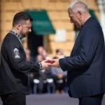 Зображення посту: До Дня незалежності президент України нагородив залізничника з Донеччини