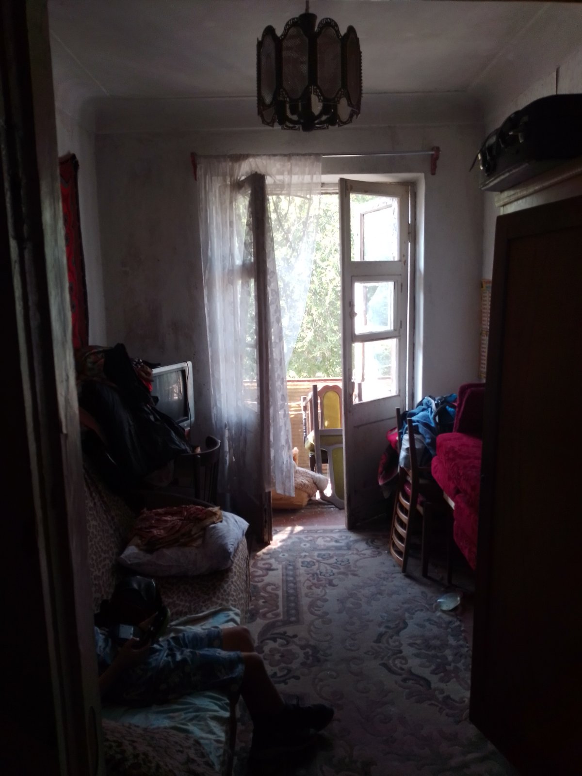 Зображення посту: Втеча в нікуди. Як відсутність житла змушує повертатися в зону бойових дій — і хто допомагає знайти дім у тилу