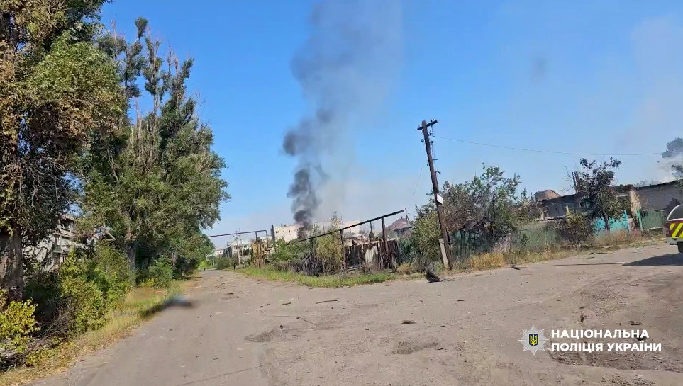 Зображення посту: Російський дрон вибухнув поруч з екіпажем поліції під час евакуації на Лиманському напрямку