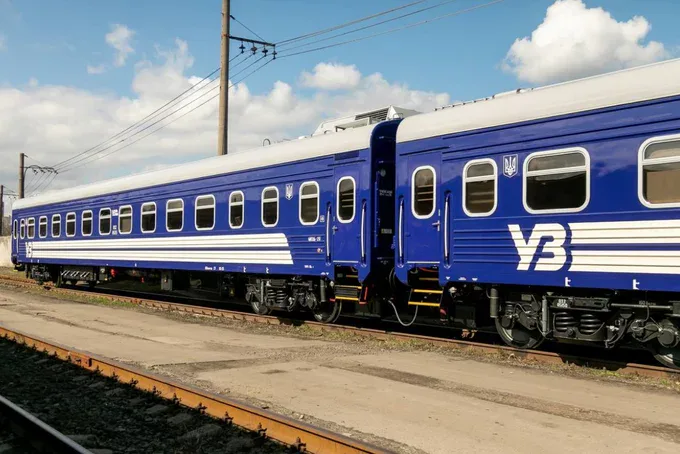 Стаття: Через бойові дії потяг №7010/7009 у напрямку Краматорська затримали на годину
