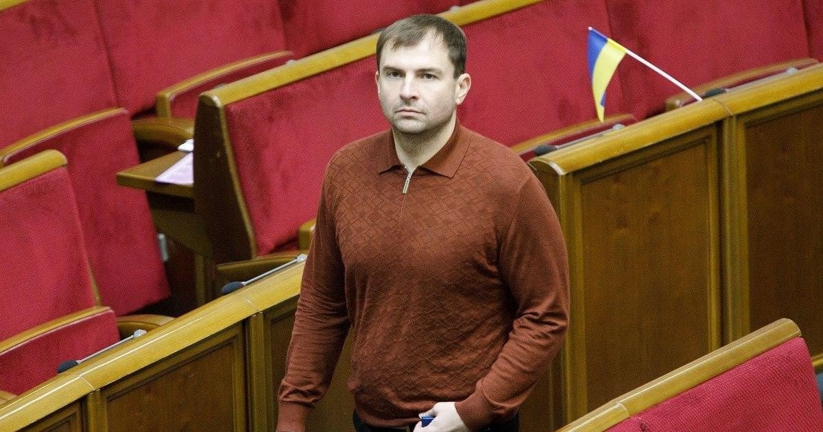 Стаття: Підозрюваного у держзраді депутата з Донеччини Федора Христенка оголосили в розшук
