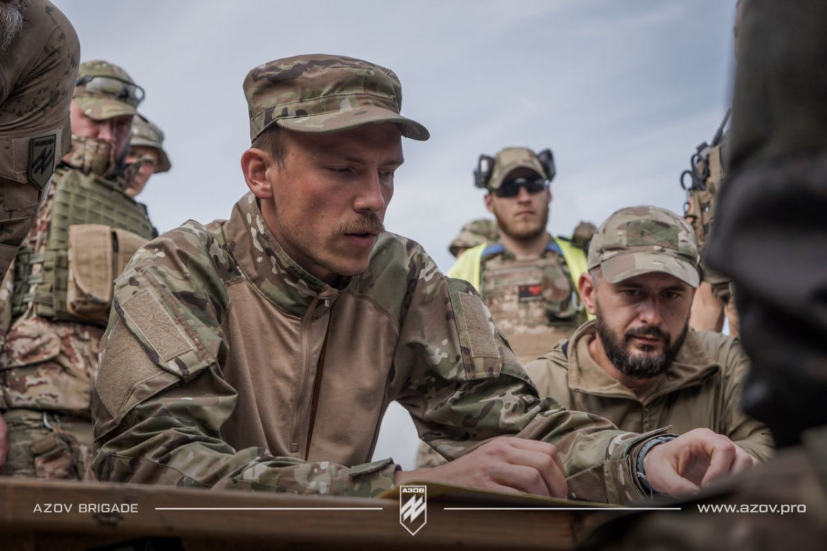 Стаття: Денис Прокопенко отримав орден Богдана Хмельницького ІІ ступеня