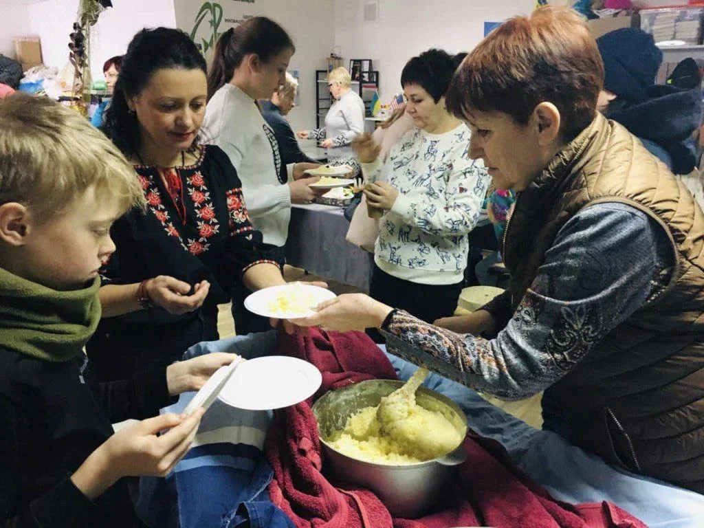 Зображення посту: «Ти ніби нічого не можеш зробити»: як переселенці справляються з психологічними викликами після втрати дому