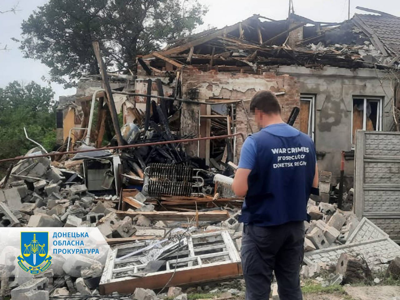 Зображення посту: Росіяни вдарили з РСЗВ по житлових будинках у Дружківці: поранено п’ятьох людей