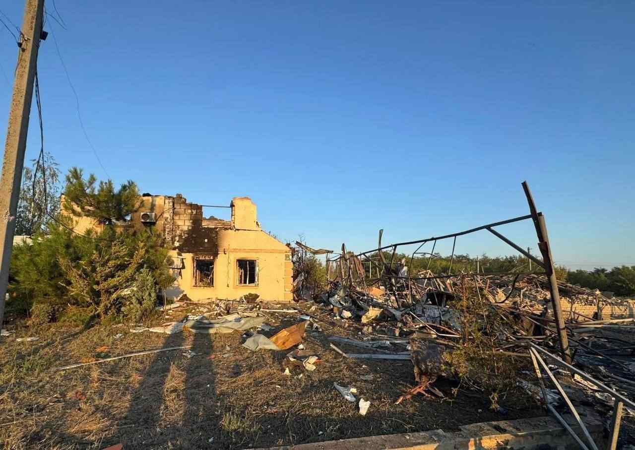Стаття: Росіяни вдарили авіабомбою по розсаднику в Краматорську: одна людина поранена