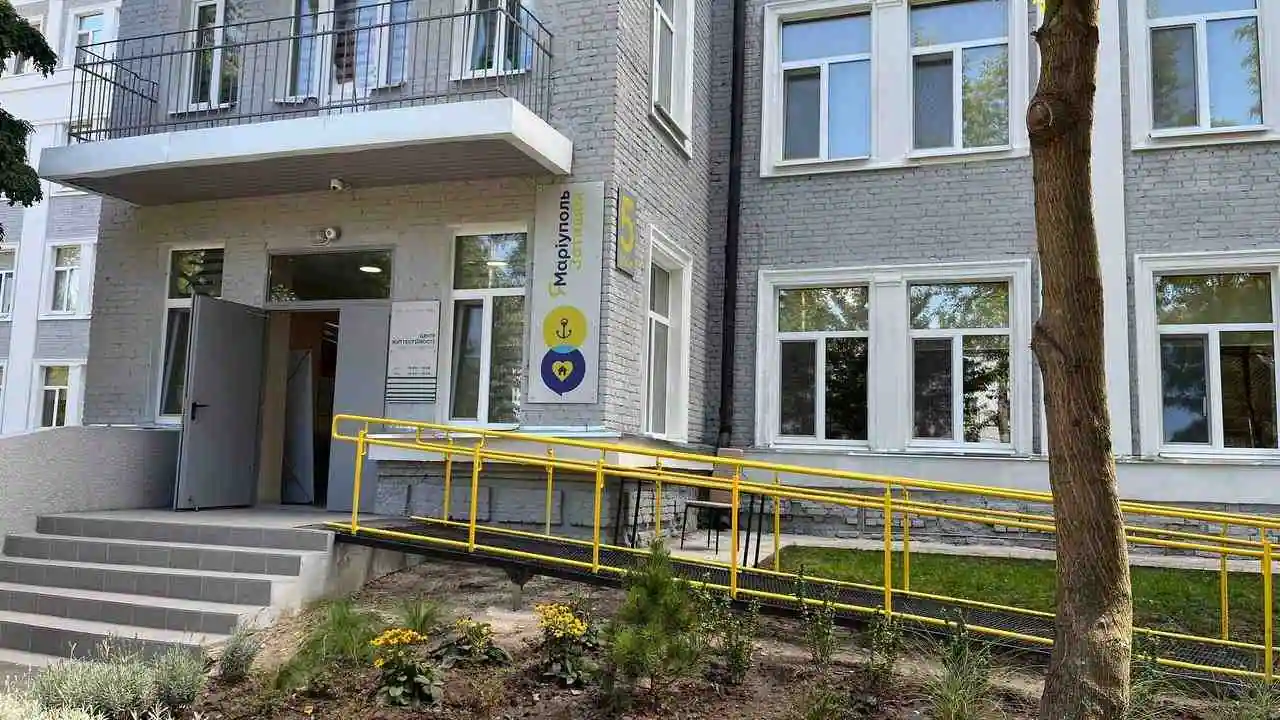 Стаття: У Дніпрі запрацював Центр життєстійкості для переселенців з Маріуполя та Покровська