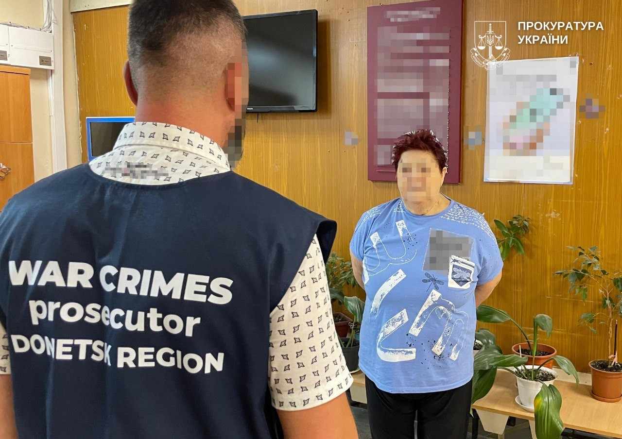 Стаття: У Донецькій області затримали жінку, яку підозрюють у передачі даних про ЗСУ військовим РФ