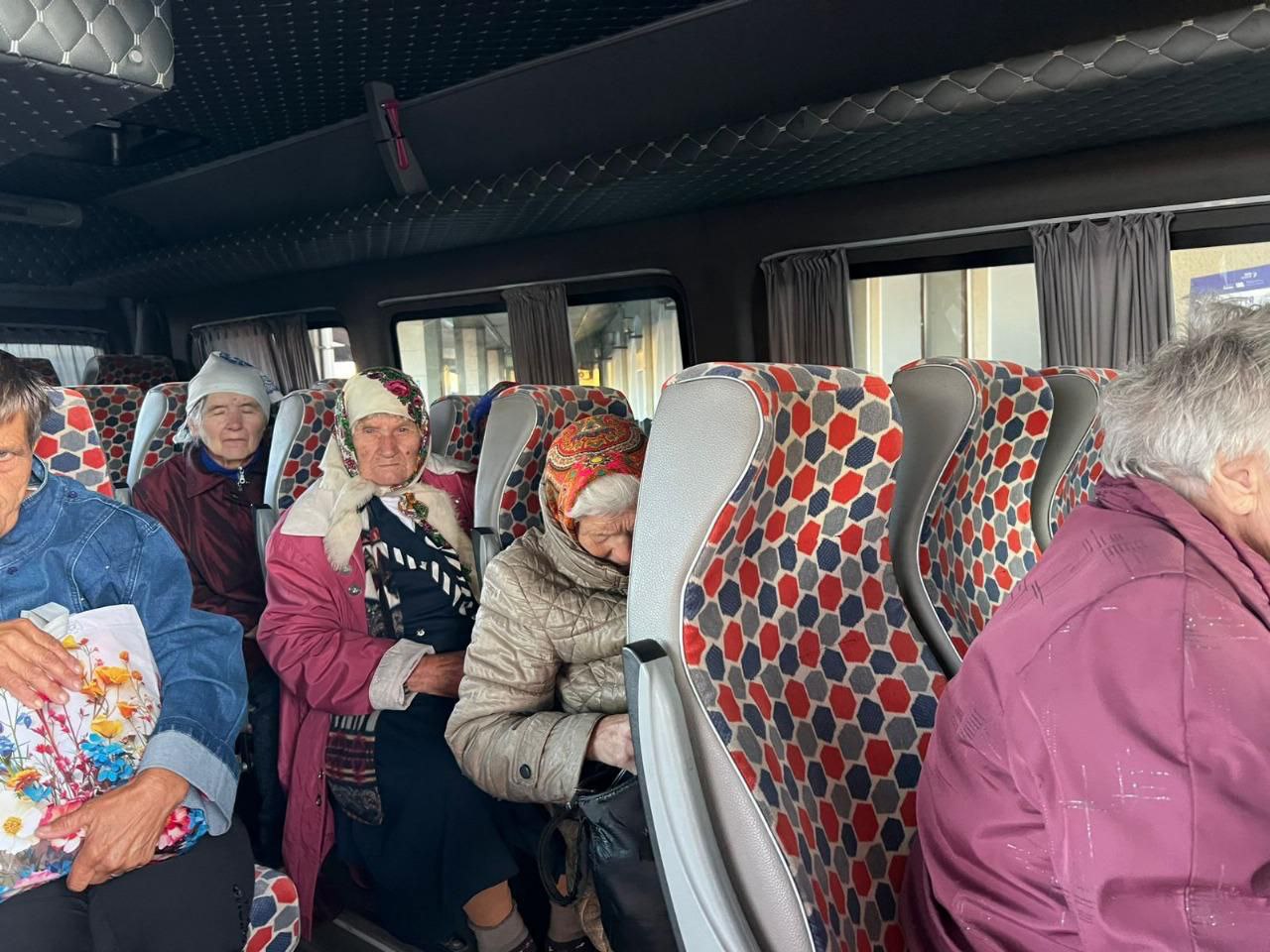 Зображення посту: У серпні з Донеччини евакуювали 887 жителів