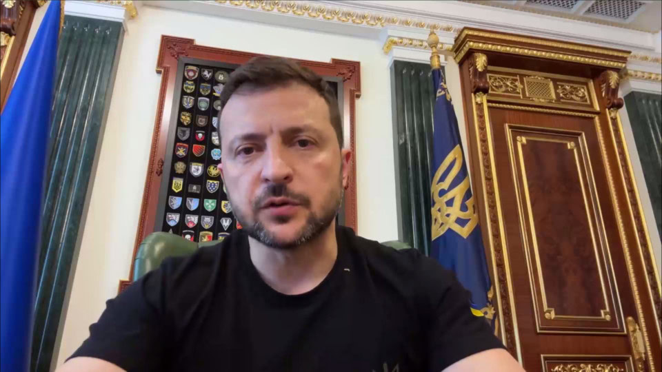 Стаття: Зеленський: вихід українських військових з Донеччини відкриє плацдарм для нових наступів РФ
