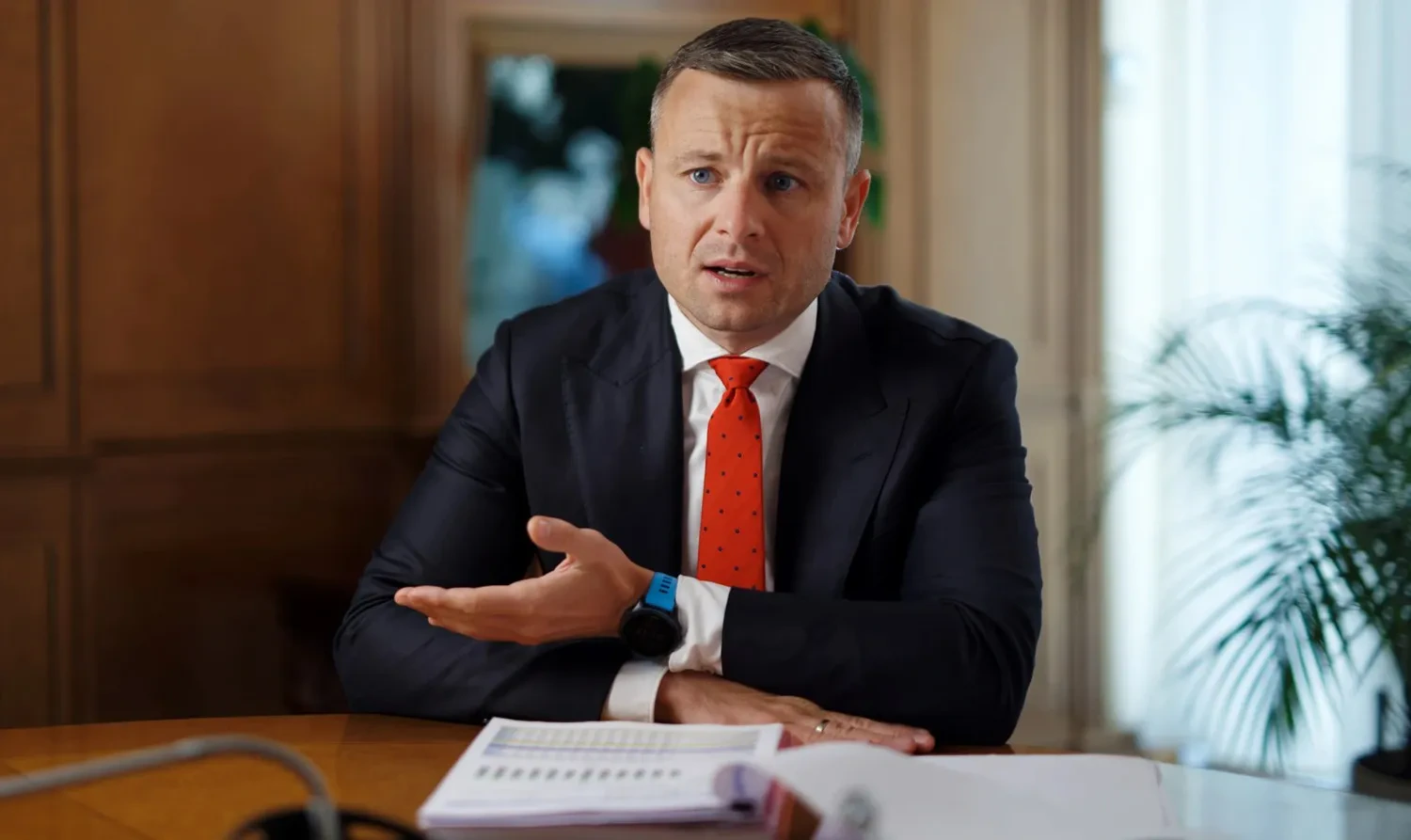 Стаття: Україна може переглянути бюджет через додаткові витрати на оборону